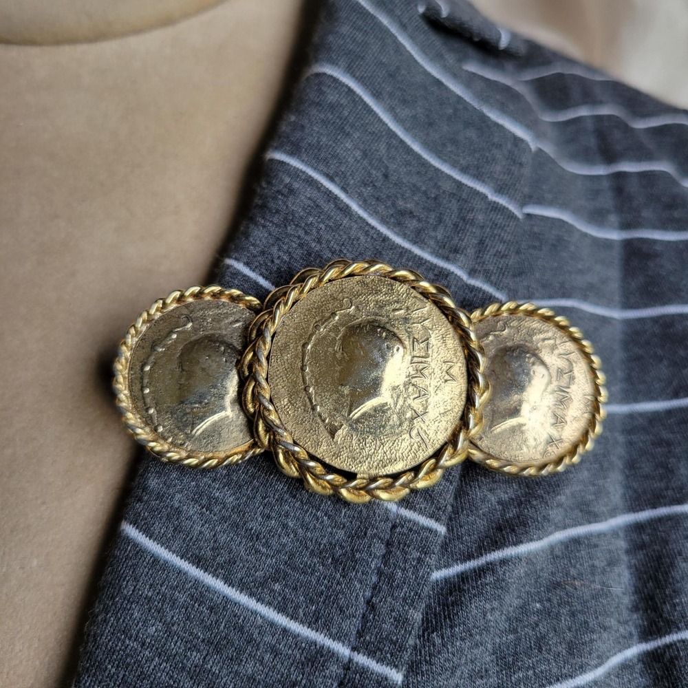 Vintage 1980s Faux Greek Coin Brooch Gold Tone Triple Medallion‎ Pin